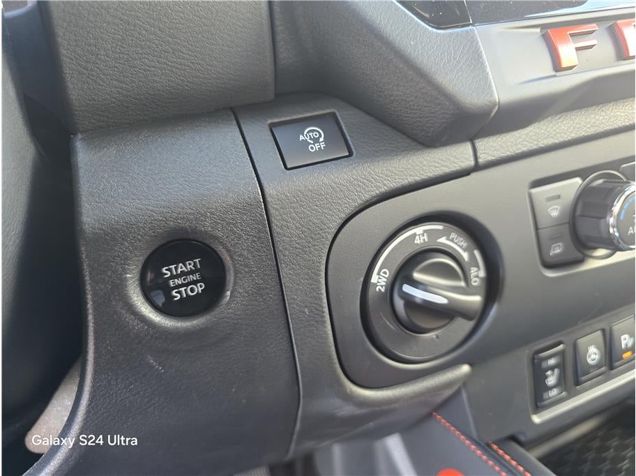 2026 Nissan Frontier Crew Cab PRO-4X Pickup 4D 5 ft