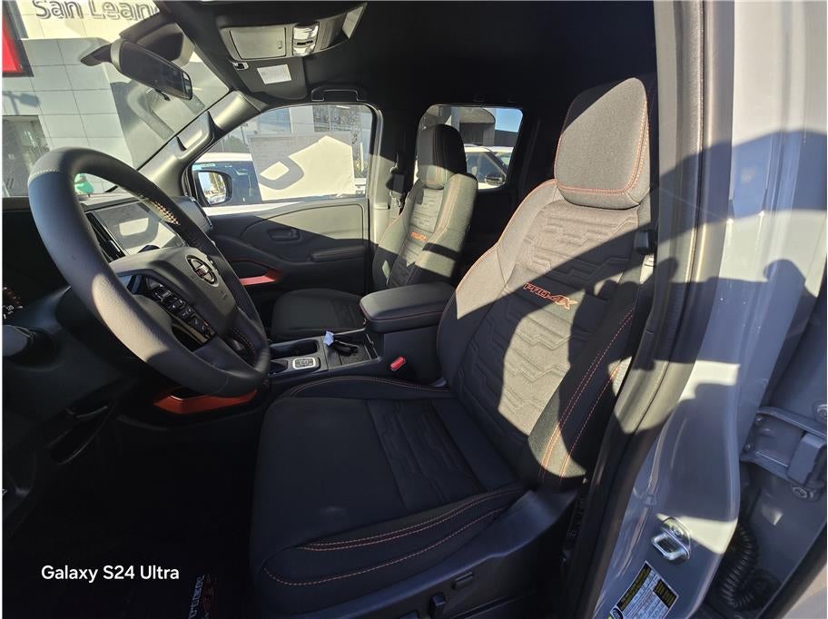 2026 Nissan Frontier Crew Cab PRO-4X Pickup 4D 5 ft