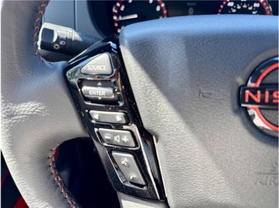 2025 Nissan Frontier Crew Cab PRO-4X Pickup 4D 5 ft