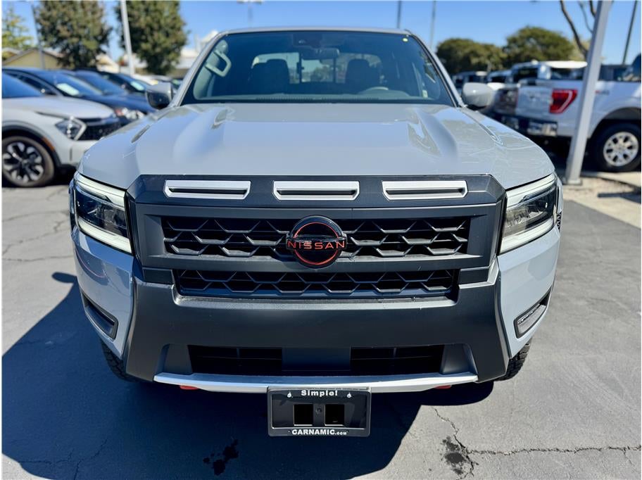 2025 Nissan Frontier Crew Cab PRO-4X Pickup 4D 5 ft