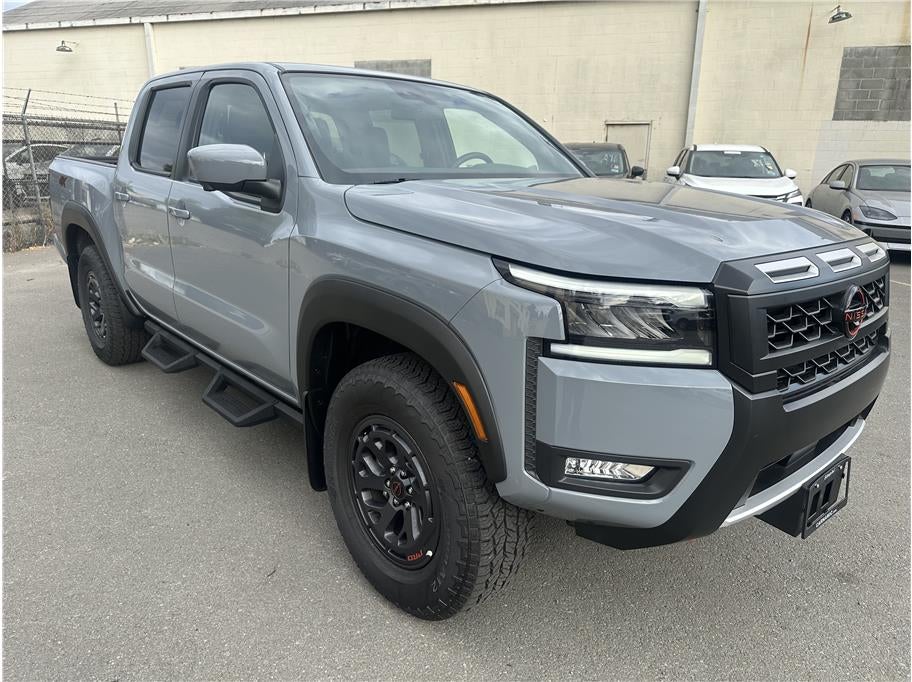 2026 Nissan Frontier Crew Cab PRO-4X Pickup 4D 5 ft
