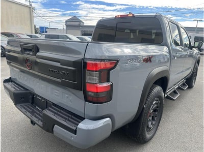 2026 Nissan Frontier Crew Cab PRO-4X Pickup 4D 5 ft