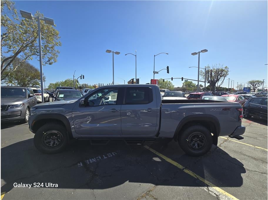 2026 Nissan Frontier Crew Cab SV Pickup 4D 6 ft