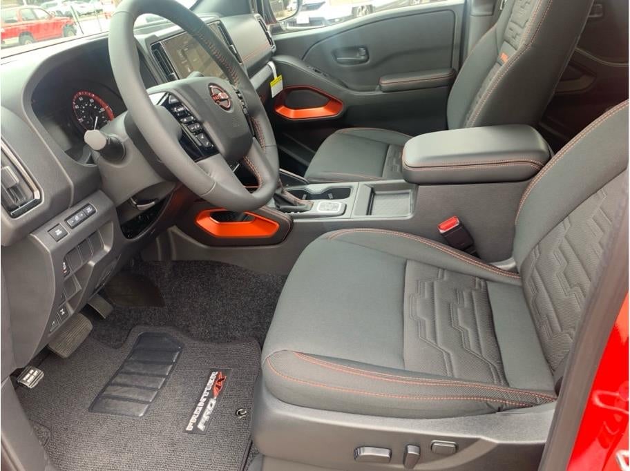 2026 Nissan Frontier Crew Cab PRO-4X Pickup 4D 6 ft