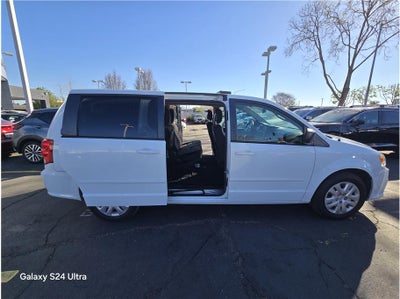 2017 Dodge Grand Caravan Passenger SE Minivan 4D