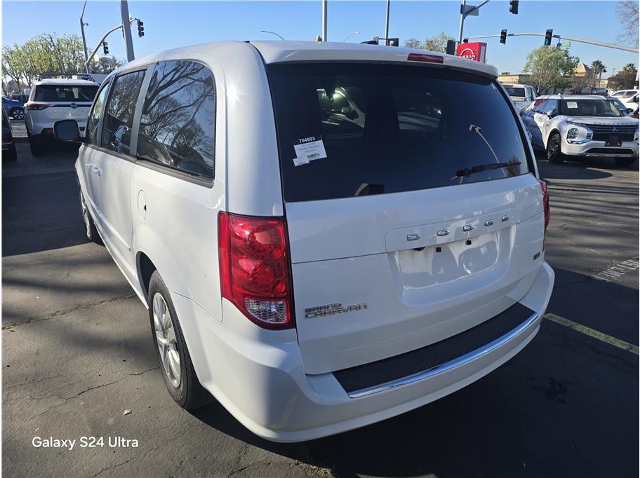 2017 Dodge Grand Caravan Passenger SE Minivan 4D