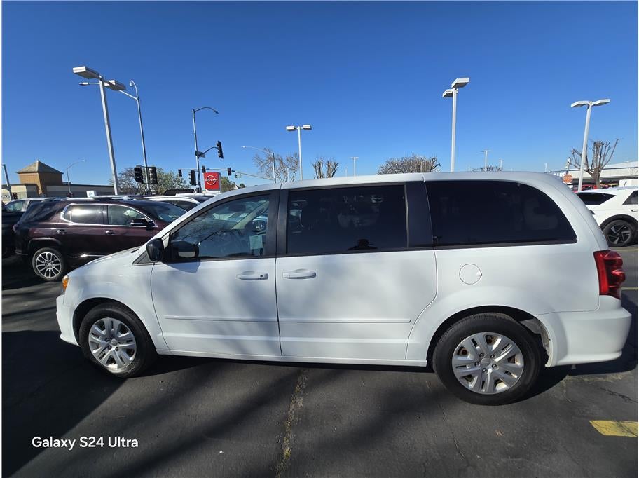 2017 Dodge Grand Caravan Passenger SE Minivan 4D