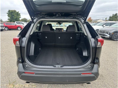 2020 Toyota RAV4 XLE Sport Utility 4D