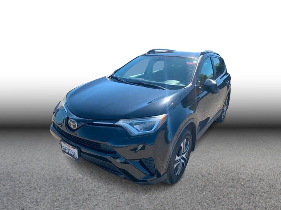 2018 Toyota RAV4 LE Sport Utility 4D