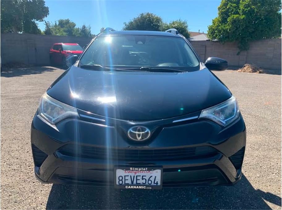 2018 Toyota RAV4 LE Sport Utility 4D