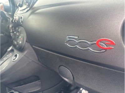 2019 FIAT 500e Hatchback 2D