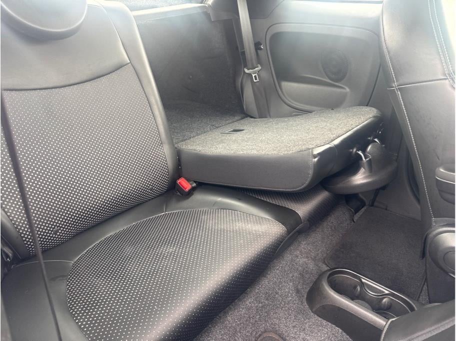 2019 FIAT 500e Hatchback 2D