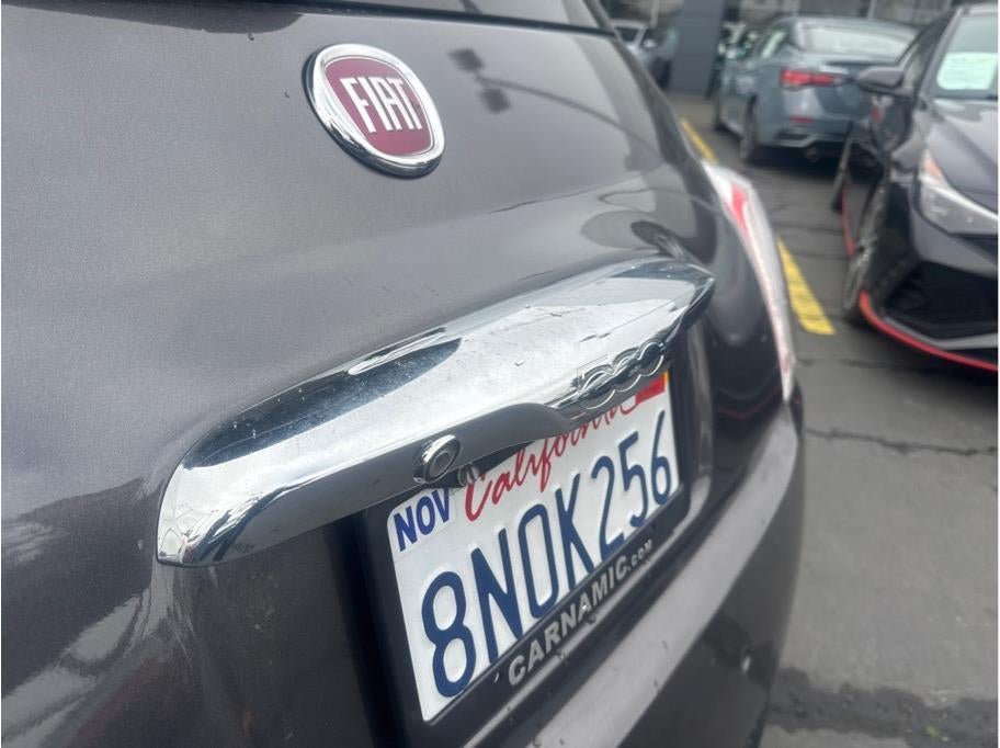 2019 FIAT 500e Hatchback 2D