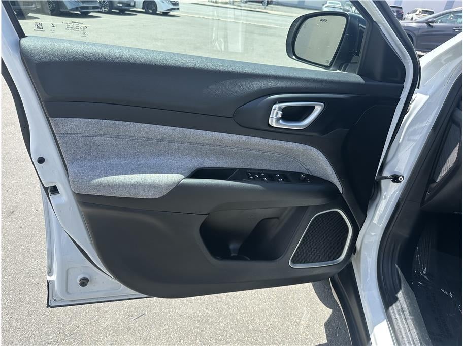 2024 Jeep Compass Latitude Sport Utility 4D