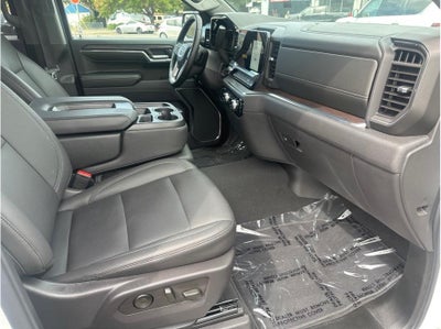 2024 GMC Sierra 1500 Crew Cab SLT Pickup 4D 5 3/4 ft