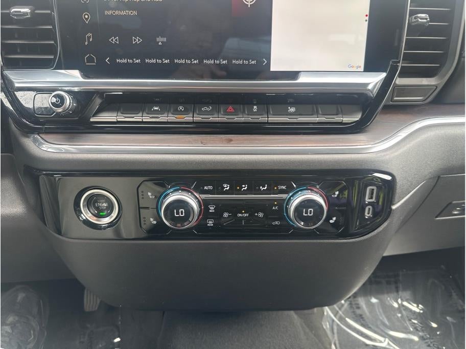 2024 GMC Sierra 1500 Crew Cab SLT Pickup 4D 5 3/4 ft