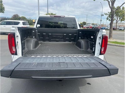 2024 GMC Sierra 1500 Crew Cab SLT Pickup 4D 5 3/4 ft