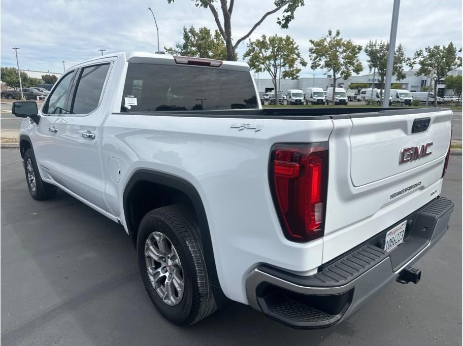 2024 GMC Sierra 1500 Crew Cab SLT Pickup 4D 5 3/4 ft