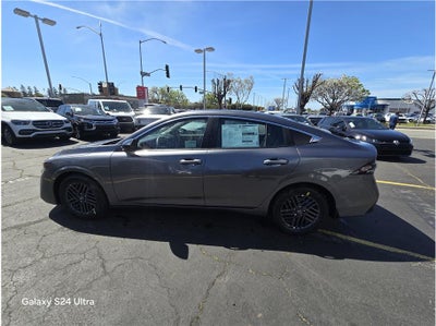 2026 Nissan Sentra SV Sedan 4D