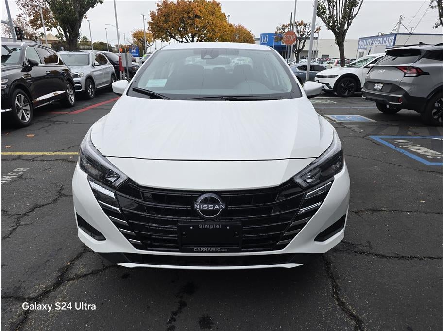 2025 Nissan Versa SV