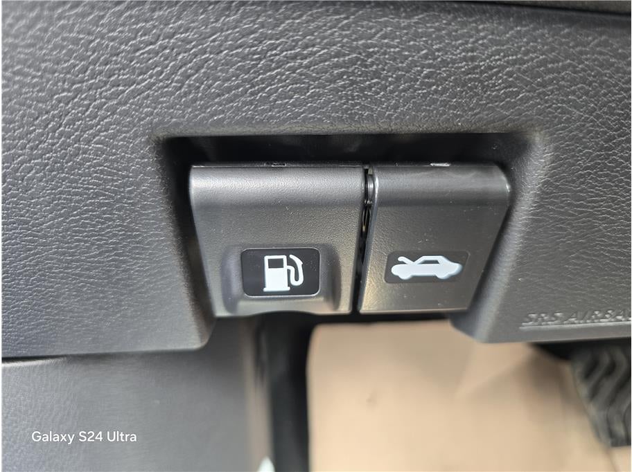 2025 Nissan Versa SV Sedan 4D