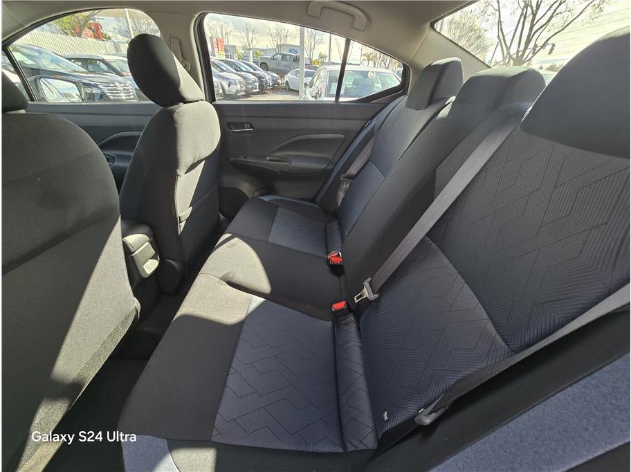 2025 Nissan Versa SV Sedan 4D