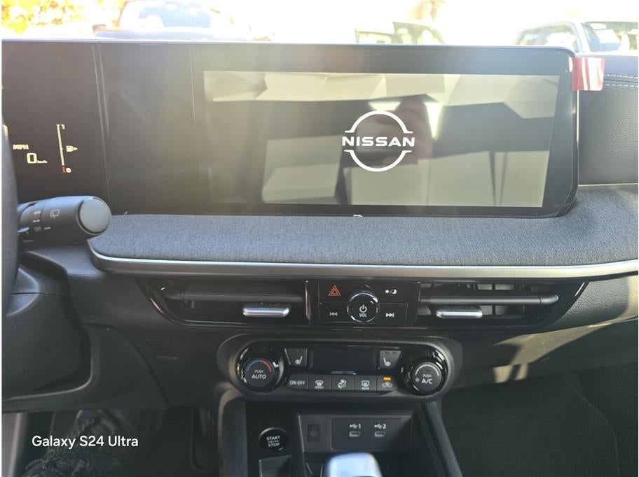 2026 Nissan Kicks SV Sport Utility 4D