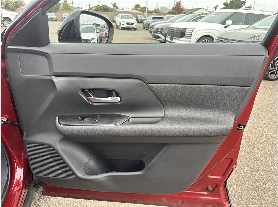 2026 Nissan Kicks SV Sport Utility 4D