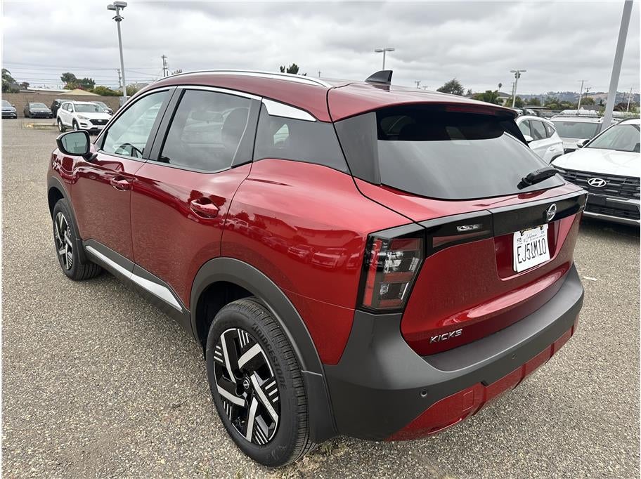 2026 Nissan Kicks SV Sport Utility 4D