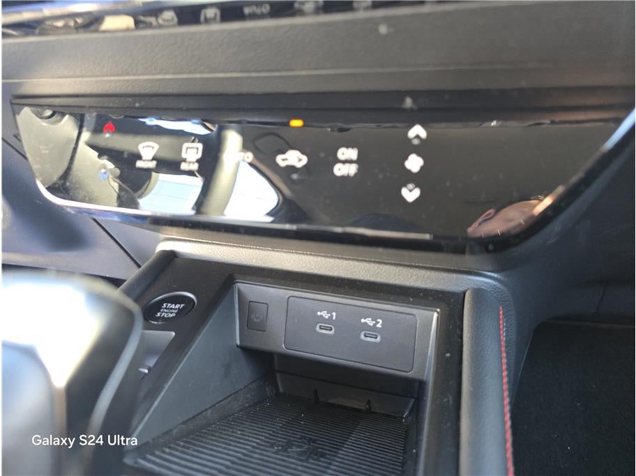 2025 Nissan Kicks SR Sport Utility 4D