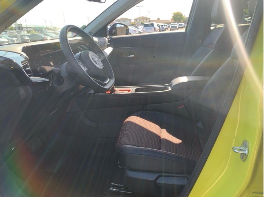 2026 Nissan Kicks SR Sport Utility 4D