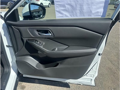 2026 Nissan Rogue SV Sport Utility 4D
