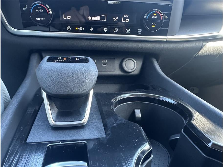 2026 Nissan Rogue SV Sport Utility 4D