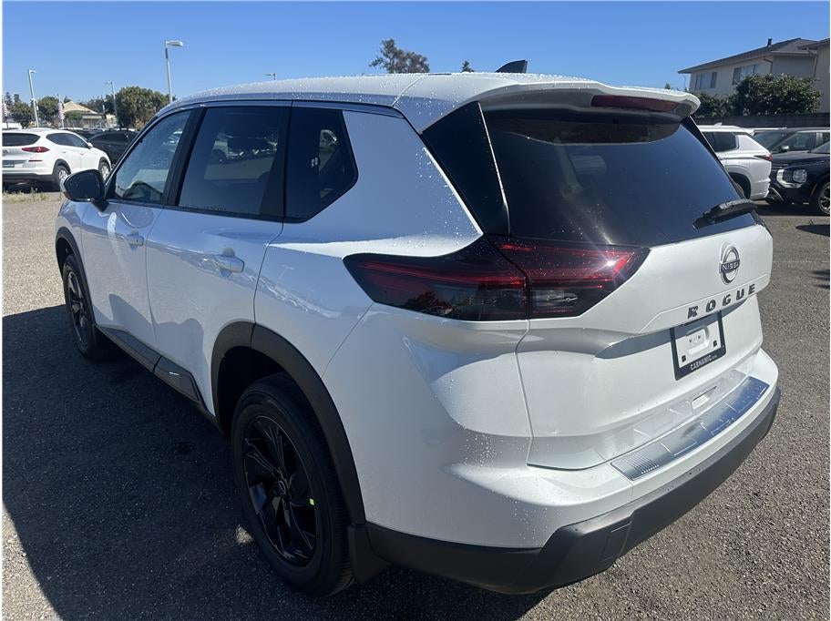 2026 Nissan Rogue SV Sport Utility 4D