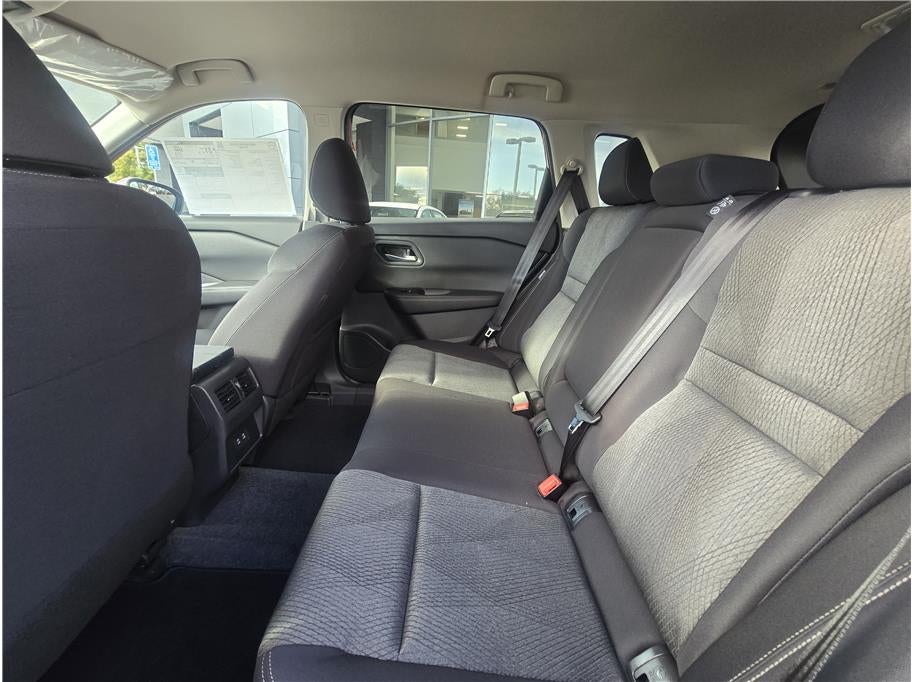 2026 Nissan Rogue SV Sport Utility 4D