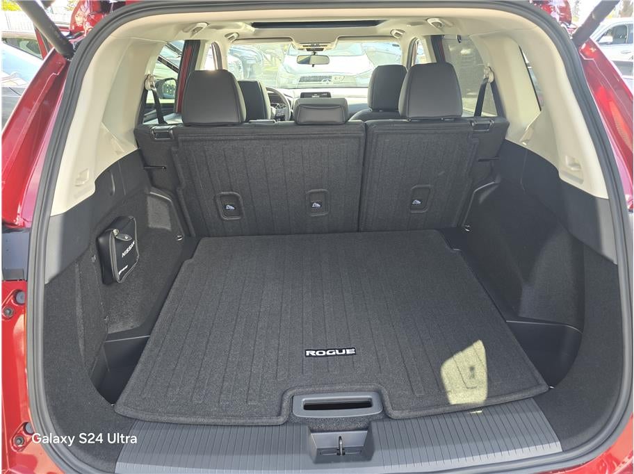 2026 Nissan Rogue SV Sport Utility 4D