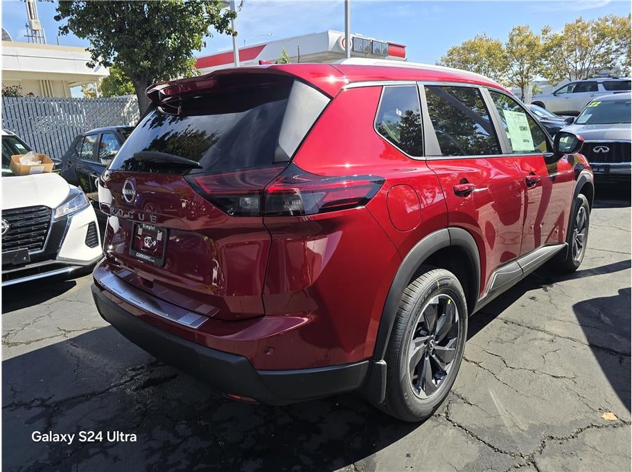 2026 Nissan Rogue SV Sport Utility 4D