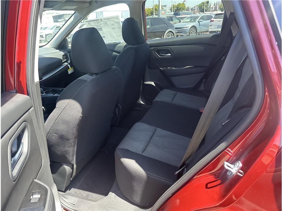 2026 Nissan Rogue SV (2026.5) Sport Utility 4D