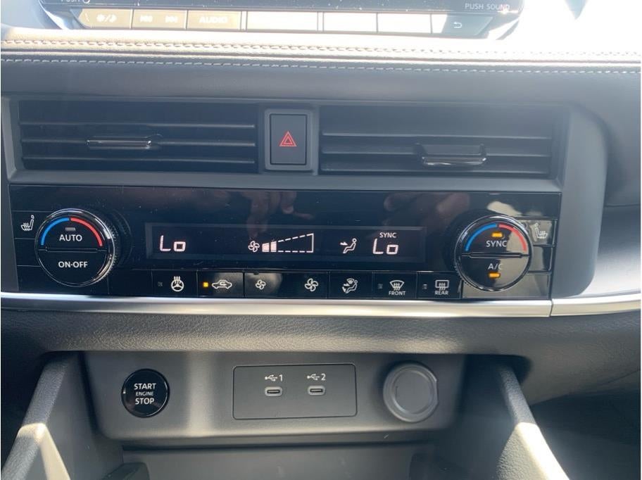2026 Nissan Rogue SV (2026.5) Sport Utility 4D