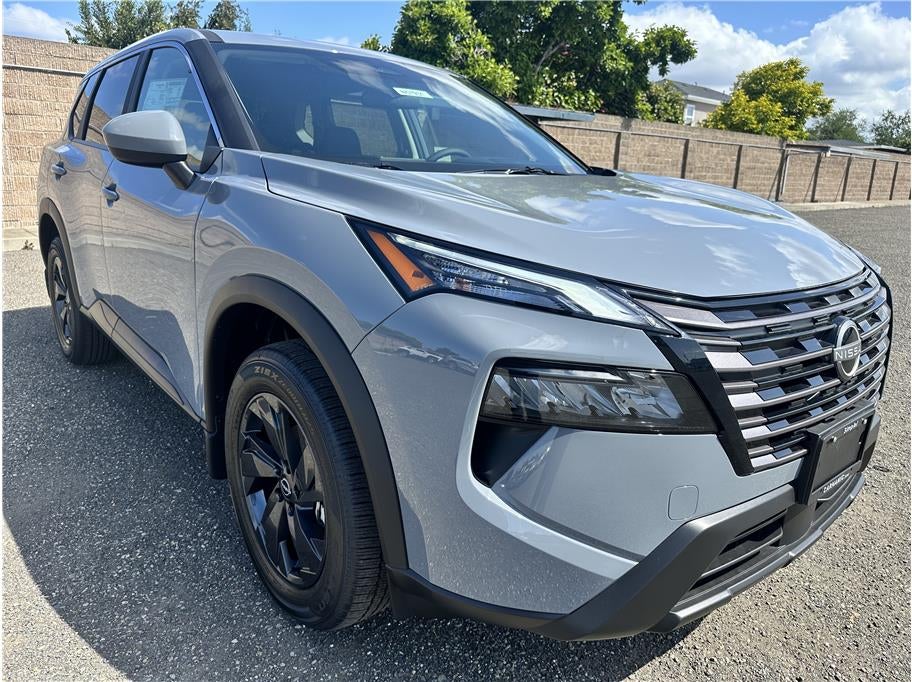 2026 Nissan Rogue SV Sport Utility 4D