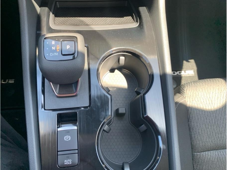 2026 Nissan Rogue SV (2026.5) Sport Utility 4D