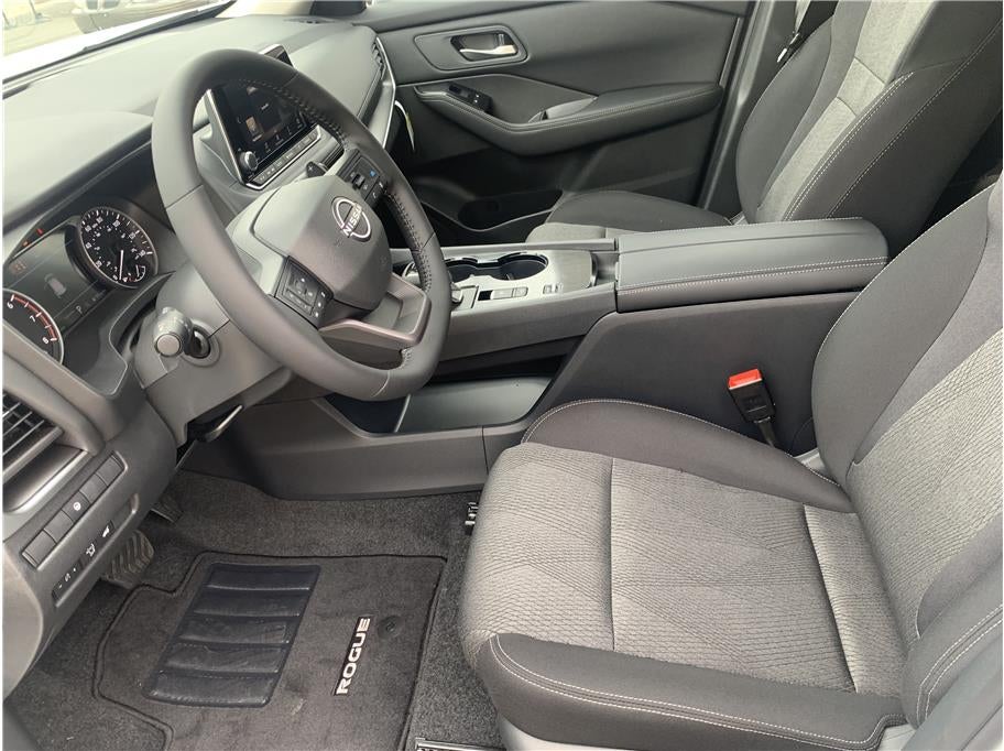 2026 Nissan Rogue SV (2026.5) Sport Utility 4D