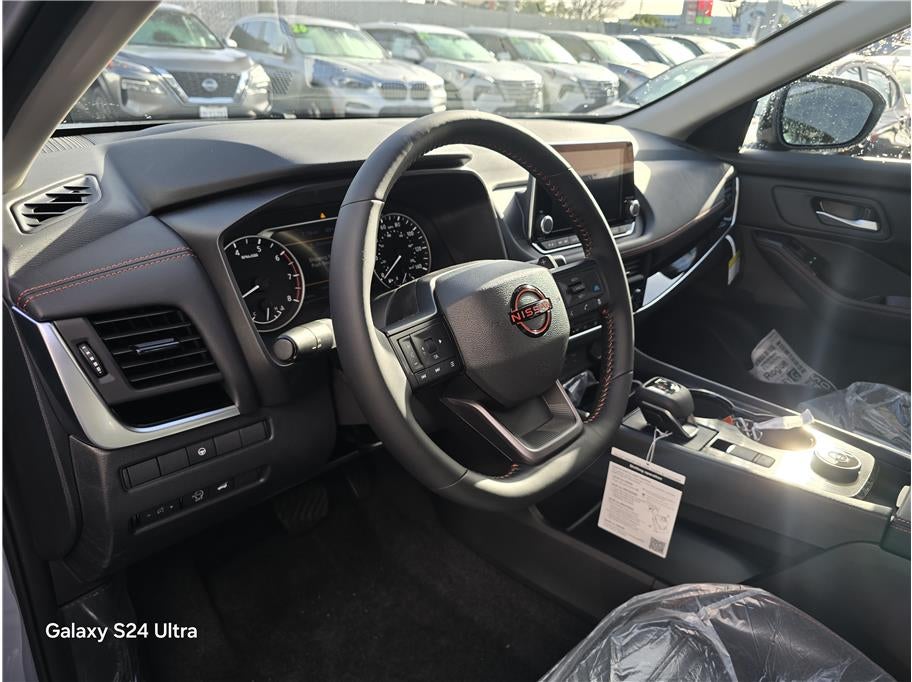 2026 Nissan Rogue SV Sport Utility 4D