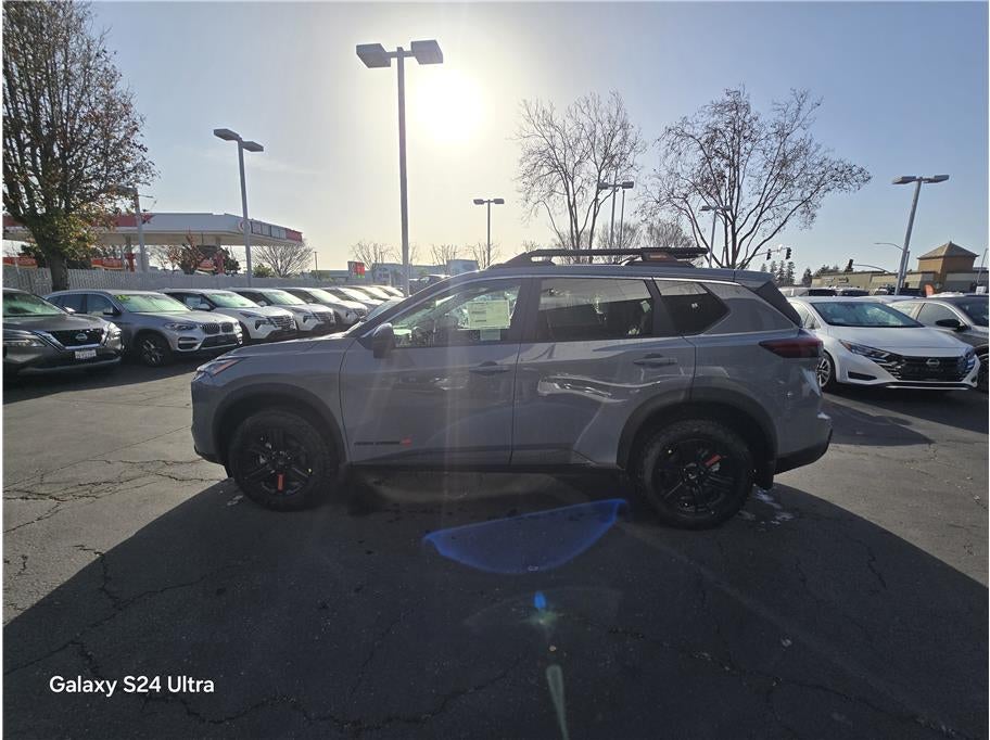 2026 Nissan Rogue SV Sport Utility 4D