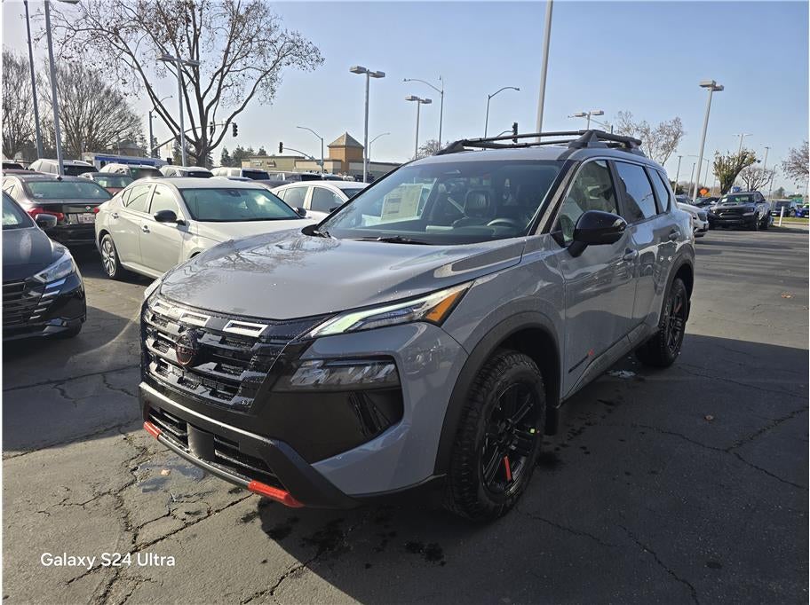 2026 Nissan Rogue SV Sport Utility 4D