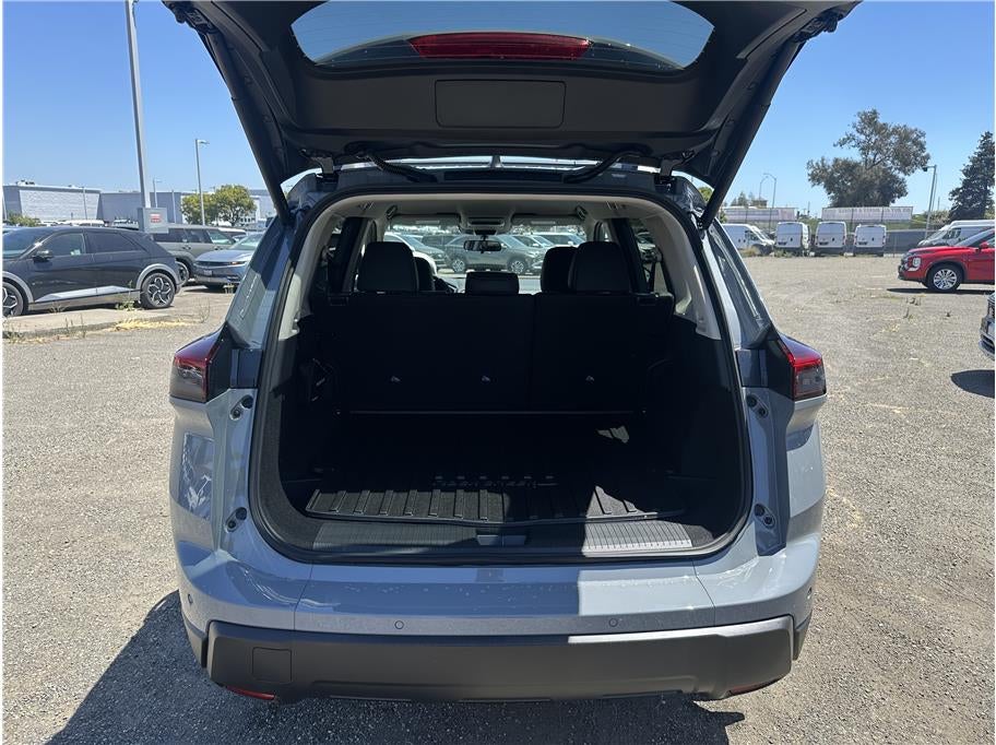 2026 Nissan Rogue SV (2026.5) Sport Utility 4D