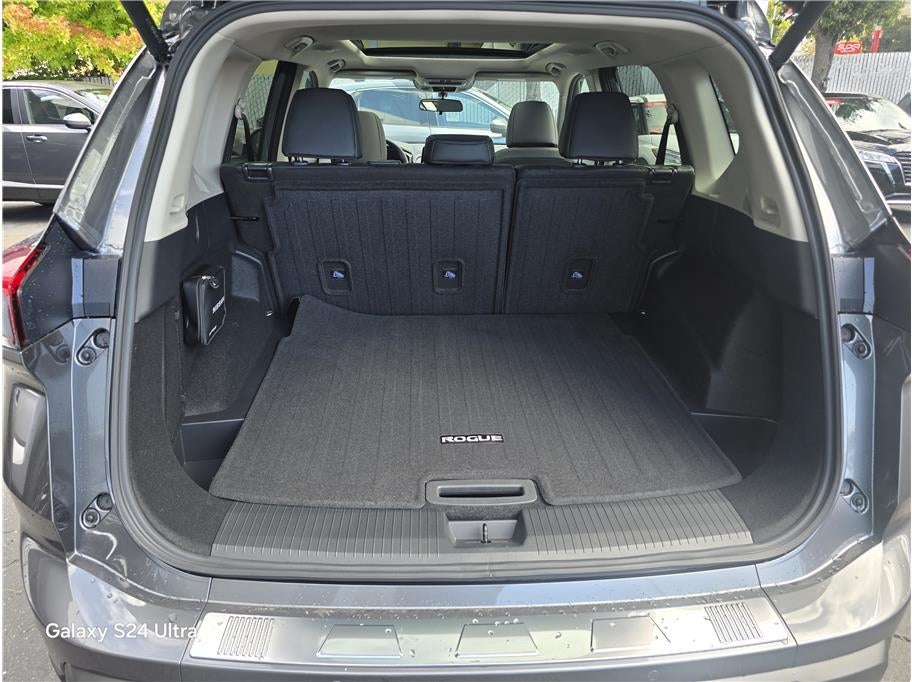 2026 Nissan Rogue SV Sport Utility 4D