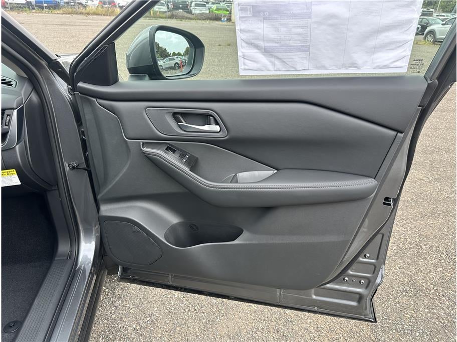 2026 Nissan Rogue SV (2026.5) Sport Utility 4D