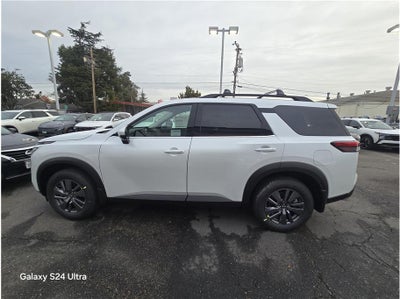 2025 Nissan Pathfinder SV Sport Utility 4D