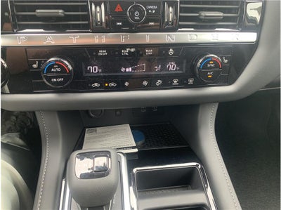 2026 Nissan Pathfinder SV Sport Utility 4D